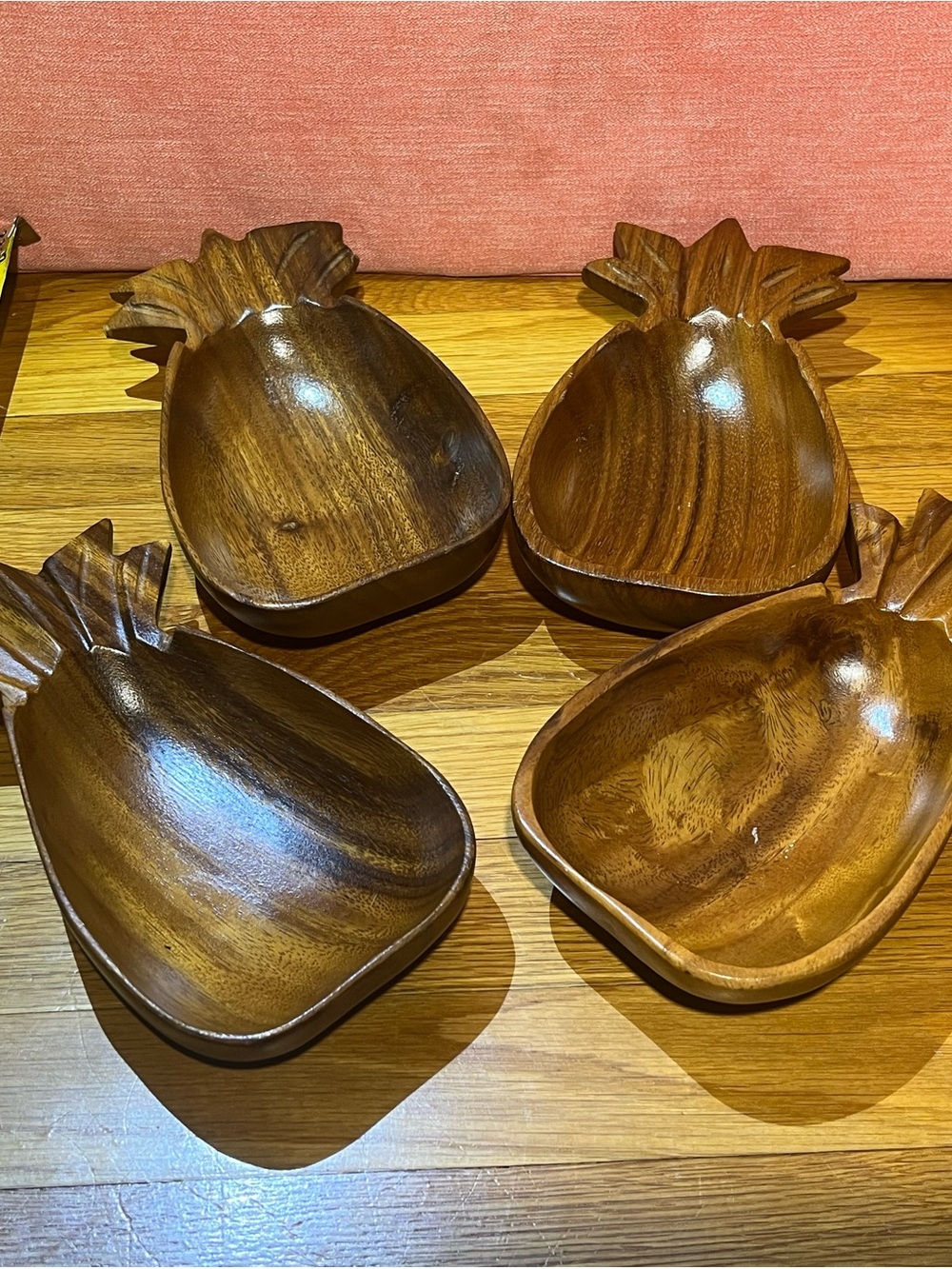 Wooden Pineapple Serving Bowls - Natural Brown